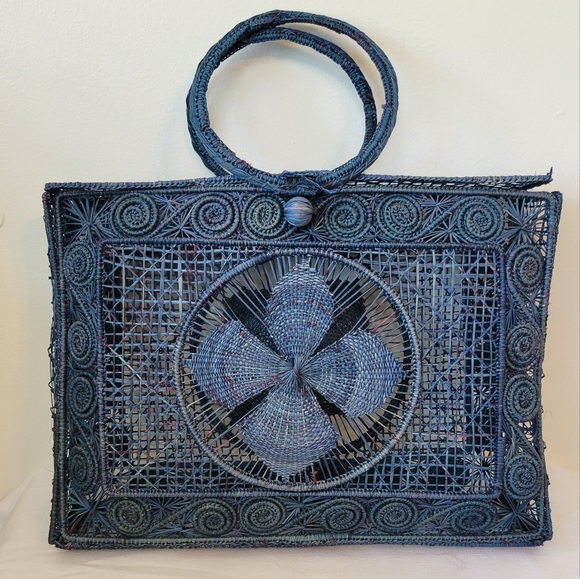 Hand woven Colombian tote - Picture 6 of 10